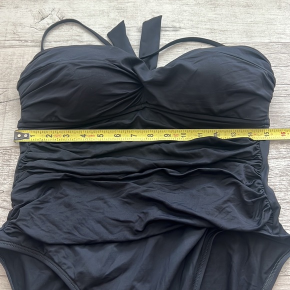 La Blanca Island Goddess Bandeau One-Piece Ruched Swim Suit Size 14 coStrapless - Picture 6 of 14